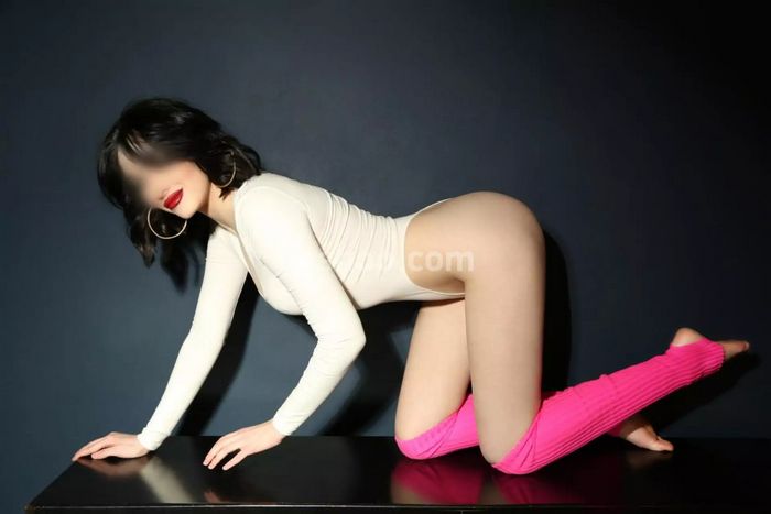 Загадочный мир интим-досуга: какие шлюхи работают в тематических жанрах